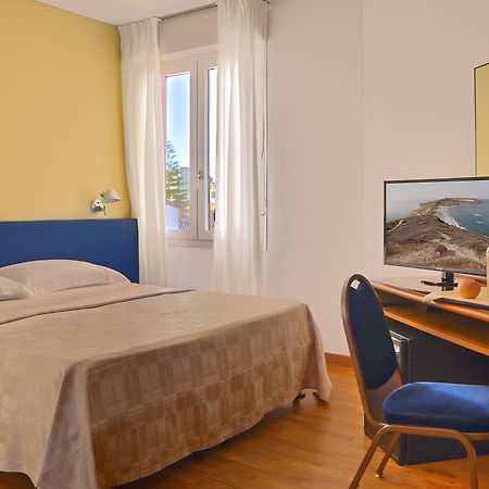 Mistral2 Hotel Oristano Dış mekan fotoğraf