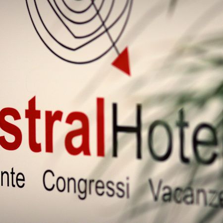 Mistral2 Hotel Oristano Dış mekan fotoğraf
