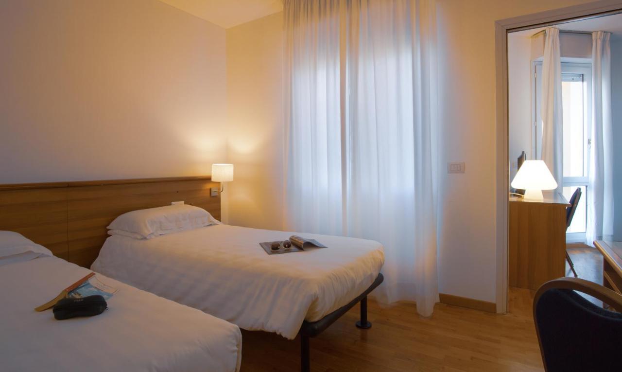 Mistral2 Hotel Oristano Dış mekan fotoğraf