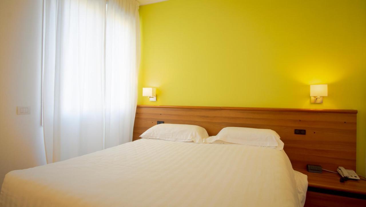 Mistral2 Hotel Oristano Dış mekan fotoğraf