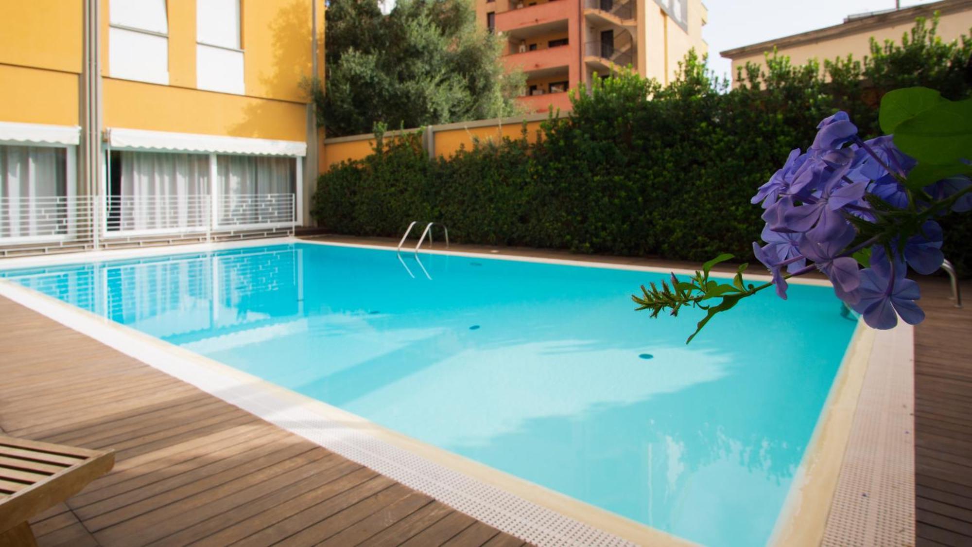 Mistral2 Hotel Oristano Dış mekan fotoğraf